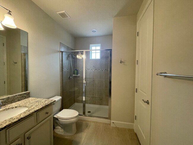 Building Photo - The perfect home waiting for you! FULLY FURNISHED!!