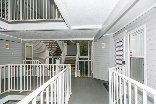 Building Photo - 95-270 Waikalani Dr. #I204