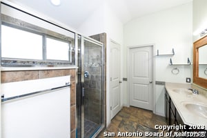 Building Photo - 842 Wall St