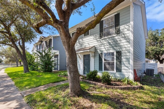 Building Photo - 15835 S Alley Ct