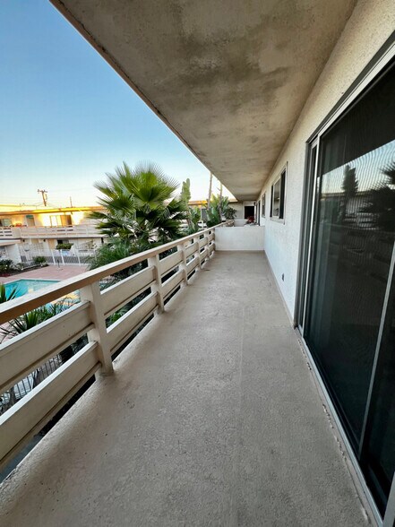 Building Photo - 2435 W 227th St