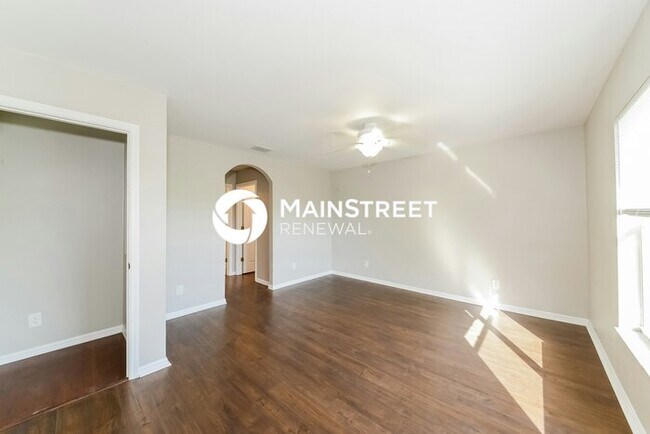 Building Photo - 4 Bedroom Pet-Friendly Home in NORTH PORT, FL with Main Street Renewal