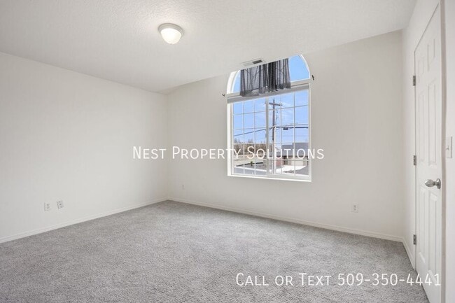 Building Photo - 440 Laguna Dr