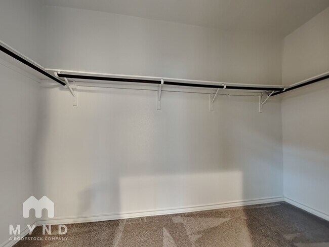 Building Photo - 1332 Eagle Ridge Trail