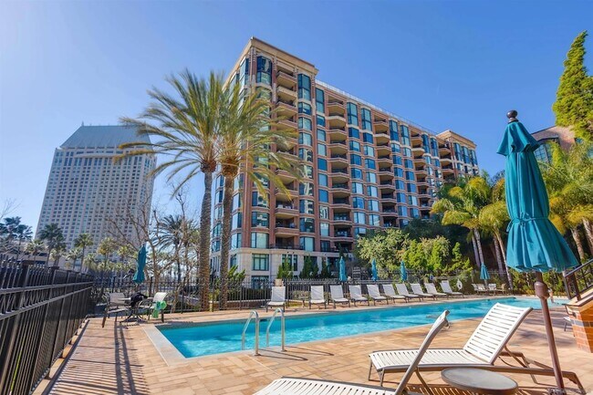 Building Photo - 500 W Harbor Dr