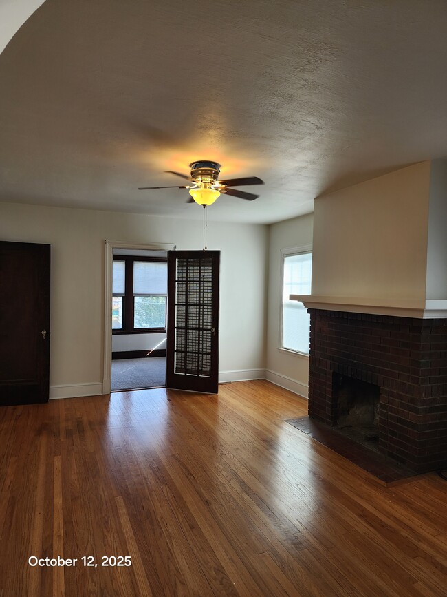 Building Photo - 519 Durston Ave