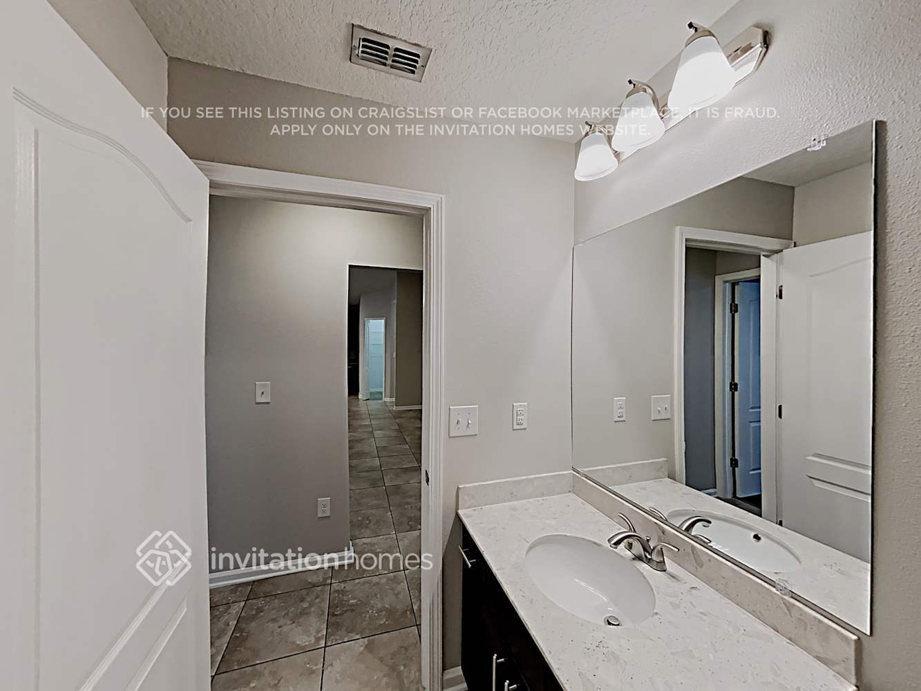 Building Photo - 306 Colorado Springs Way