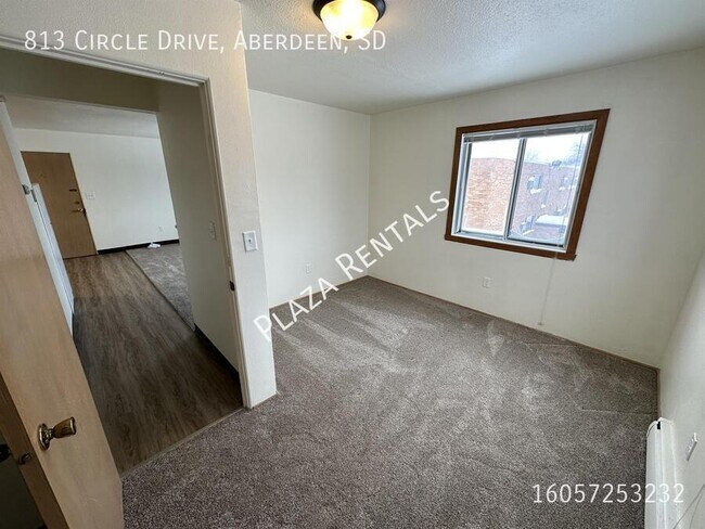 Building Photo - 2119 4th Ave SE