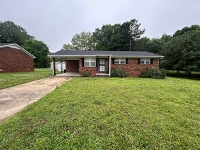 Building Photo - 610 Cottonwood Dr