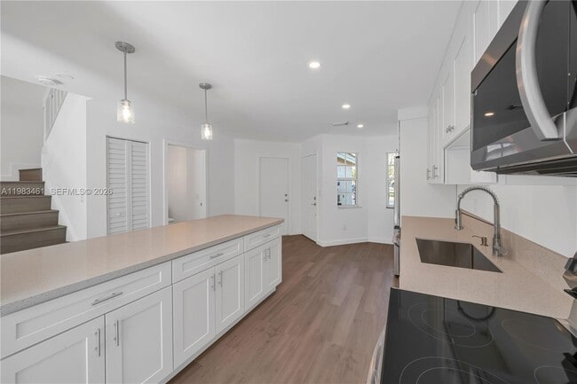 Building Photo - 13914 SW 101st Ln