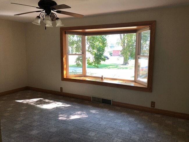 Building Photo - Looking for a house with a large yard?
