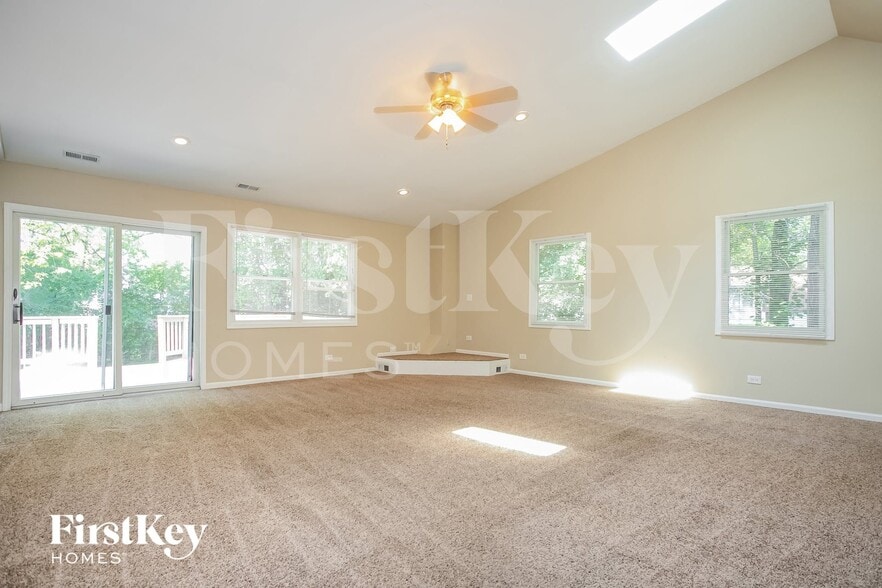 Building Photo - 5224 Lemon Ln