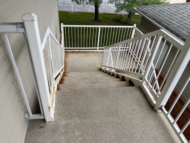 Building Photo - 721 Broadmeadow Rd