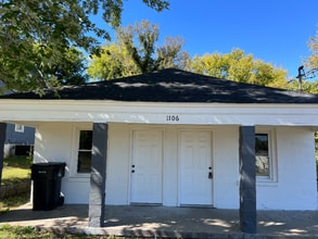 Building Photo - 1106 Parker St