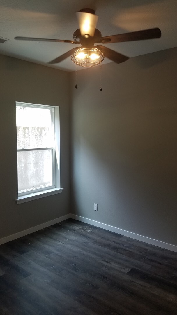 Building Photo - 2 bedroom 2 bath Luxury Apartment Branson MO in Gated Community- Offering Flexible Lease Terms