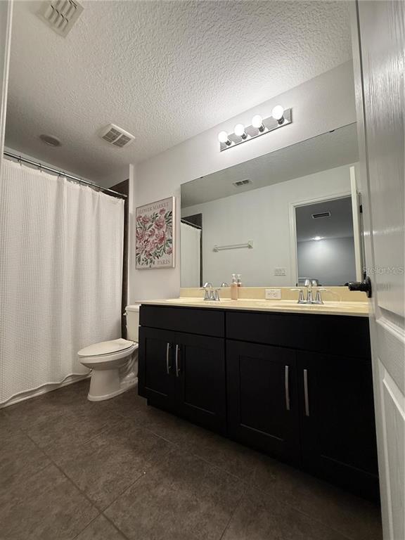 Building Photo - 2656 River Landing Dr