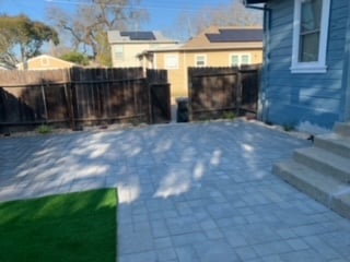 Building Photo - Charming 3 Bedroom Home Near Broadway | Spacious Layout | Prime Sacramento Location