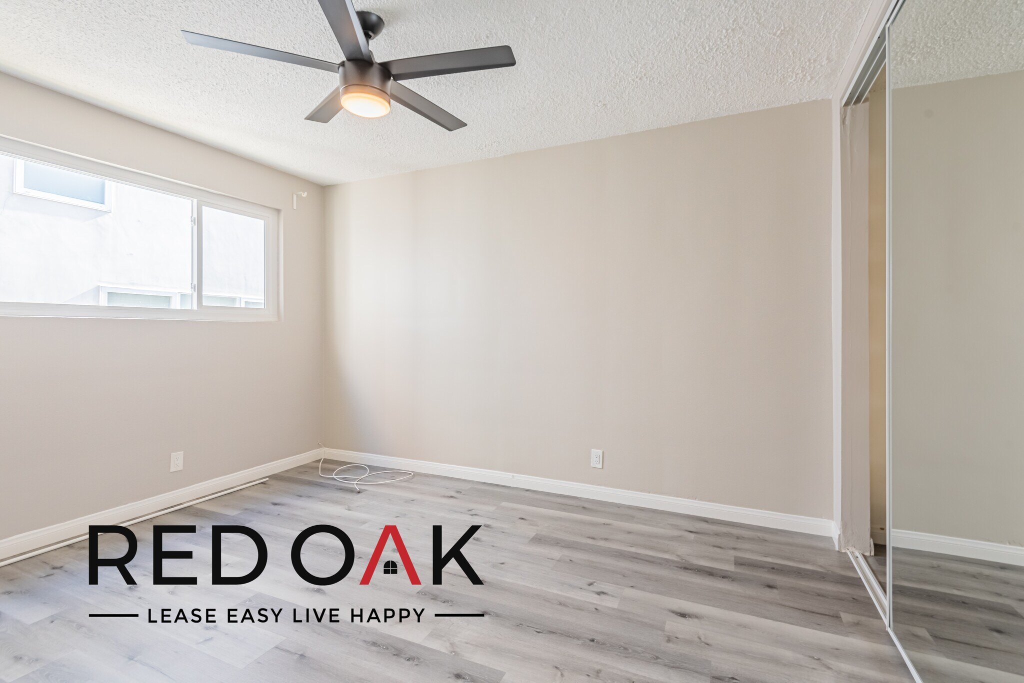 Building Photo - 929 N Genesee Ave