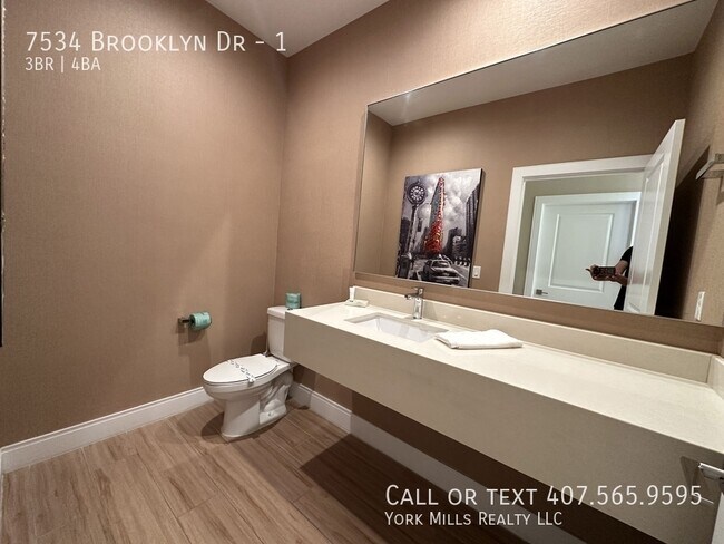 Building Photo - 7534 Brooklyn Dr