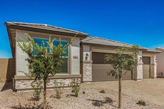 Building Photo - 2503 S 180th Dr