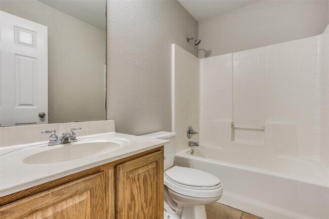 Building Photo - 2925 Inks Lake Dr