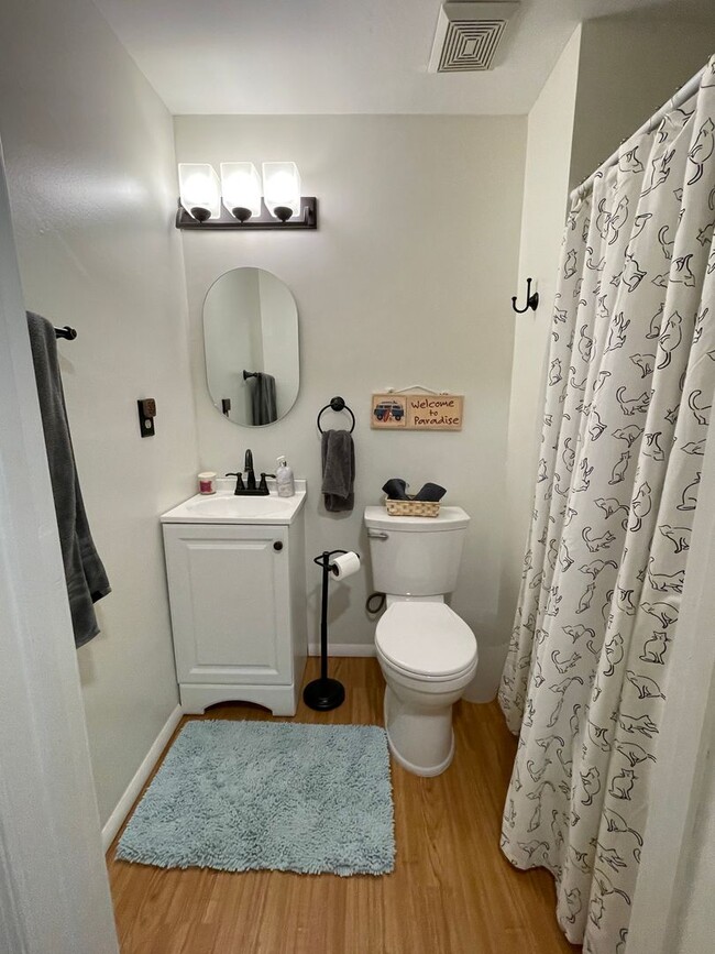 Building Photo - Leesburg Country Club 4 Bed 3.5 Bath SFH F...