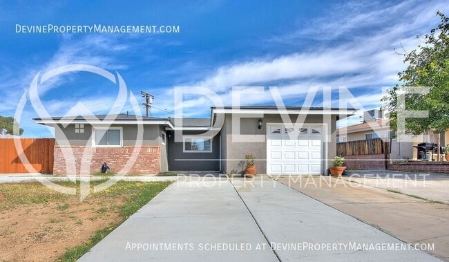 Building Photo - 15044 Redondo Dr