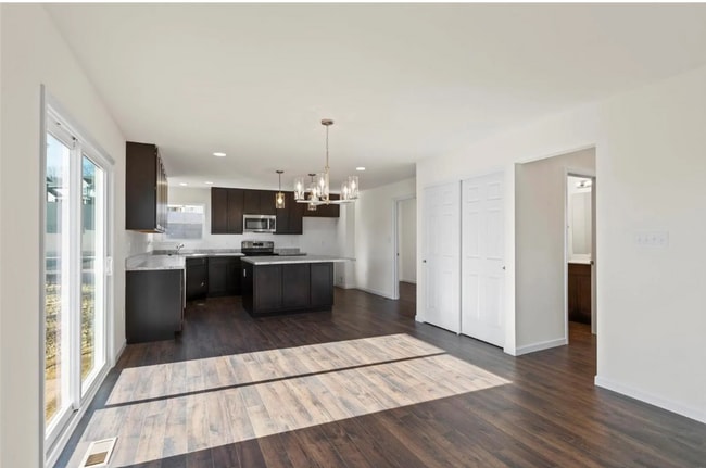Building Photo - 108 Wholesome Wy