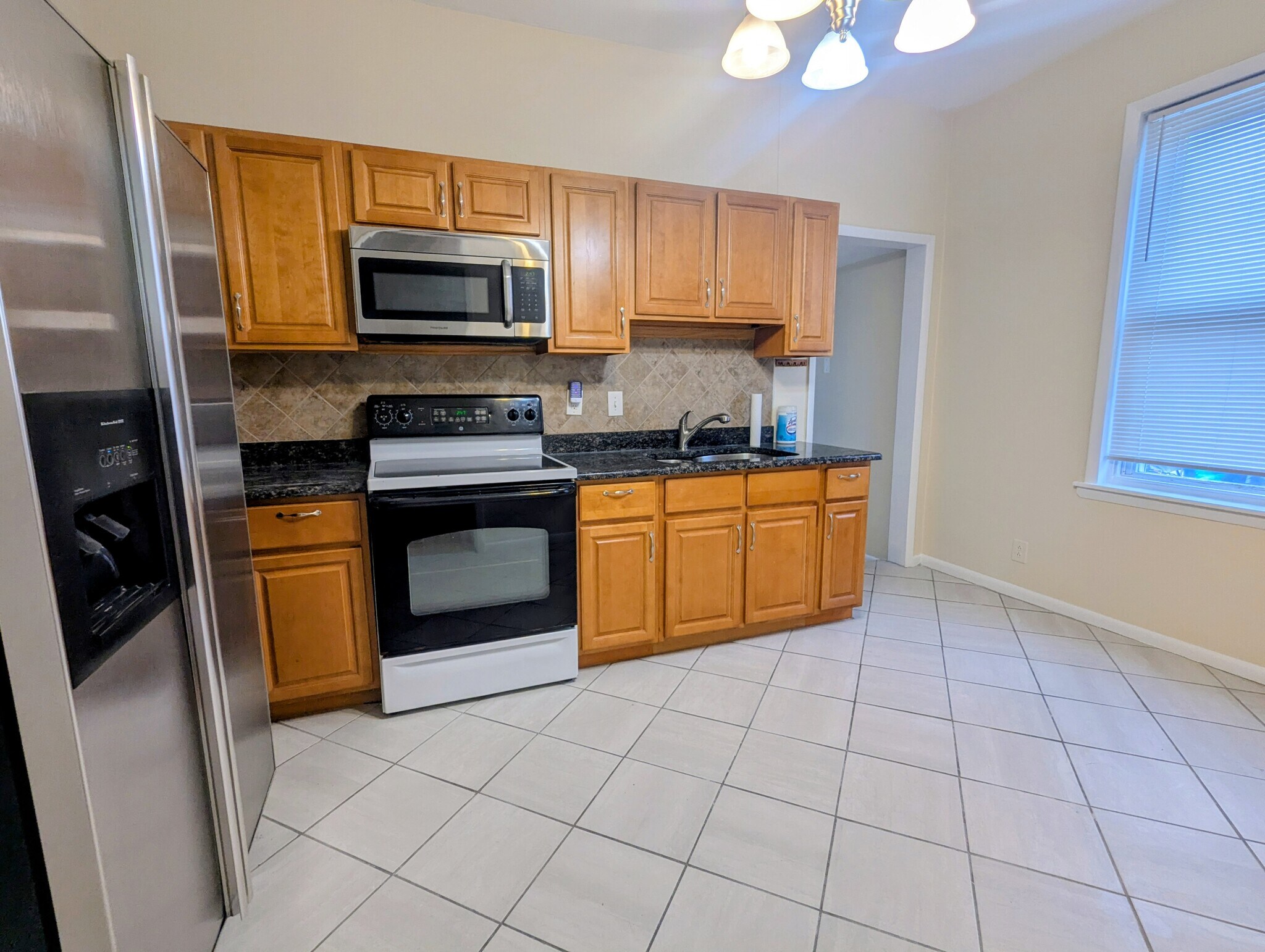 Kitchen - 7414 Montour St