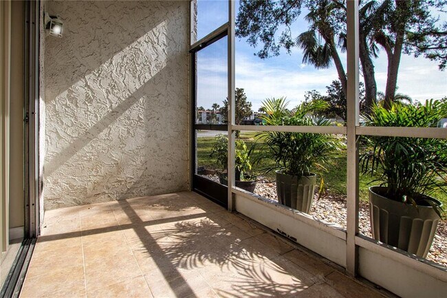 Building Photo - 3259 S Beneva Rd