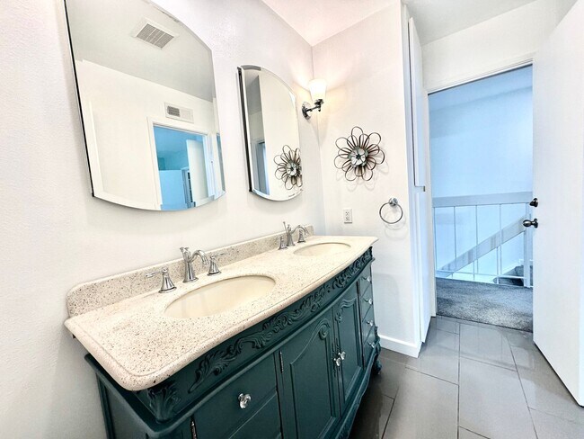 Building Photo - 12175 Wilsey Way