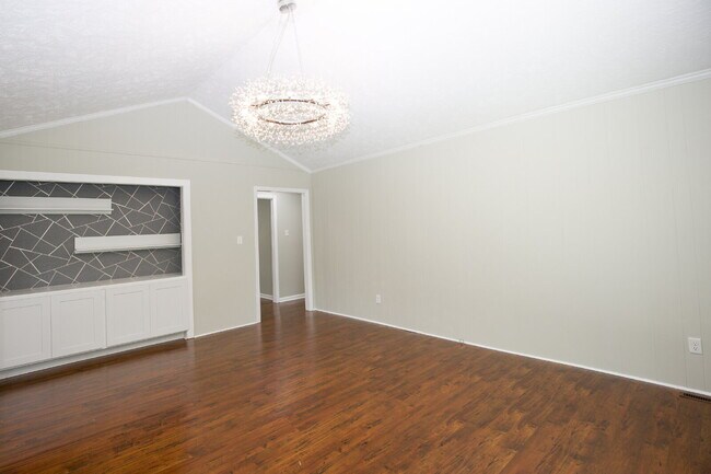 Building Photo - Southern Pines Retreat: Cozy 3-Bedroom Hom...