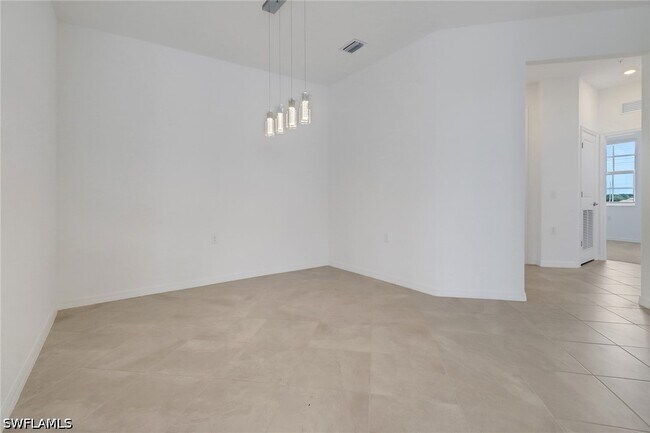 Building Photo - 5715 Double Eagle Cir
