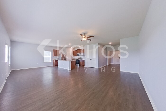Building Photo - 1142 Freedom Pkwy