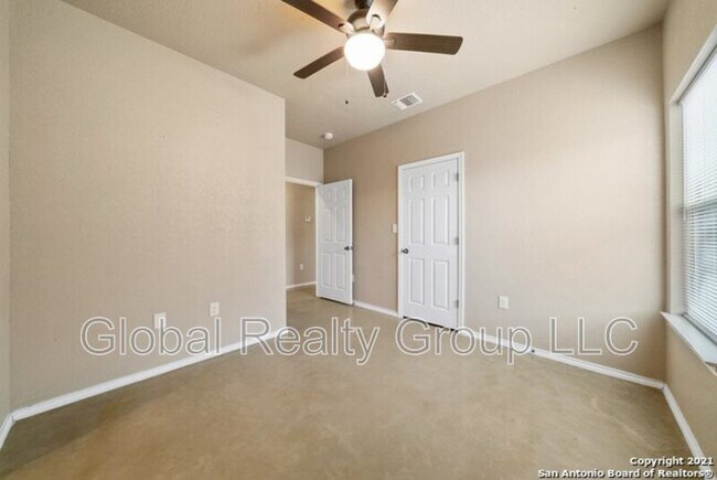 Building Photo - 1534 Lahn Rd