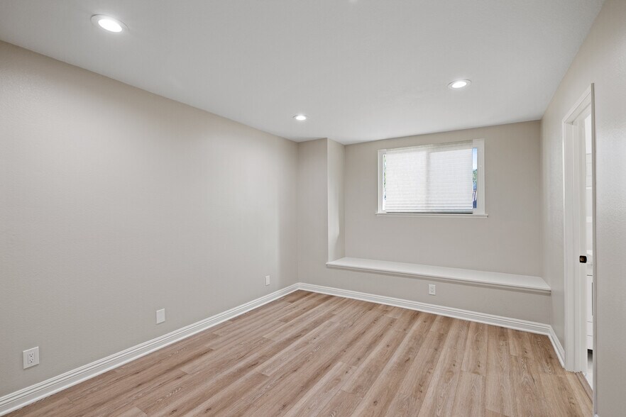 Building Photo - 24675 Vista Cerritos