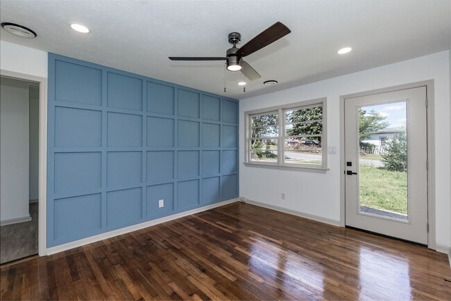 Building Photo - Spacious 4-Bedroom Rental – 10 Minutes from Fort Bragg & local amenities!