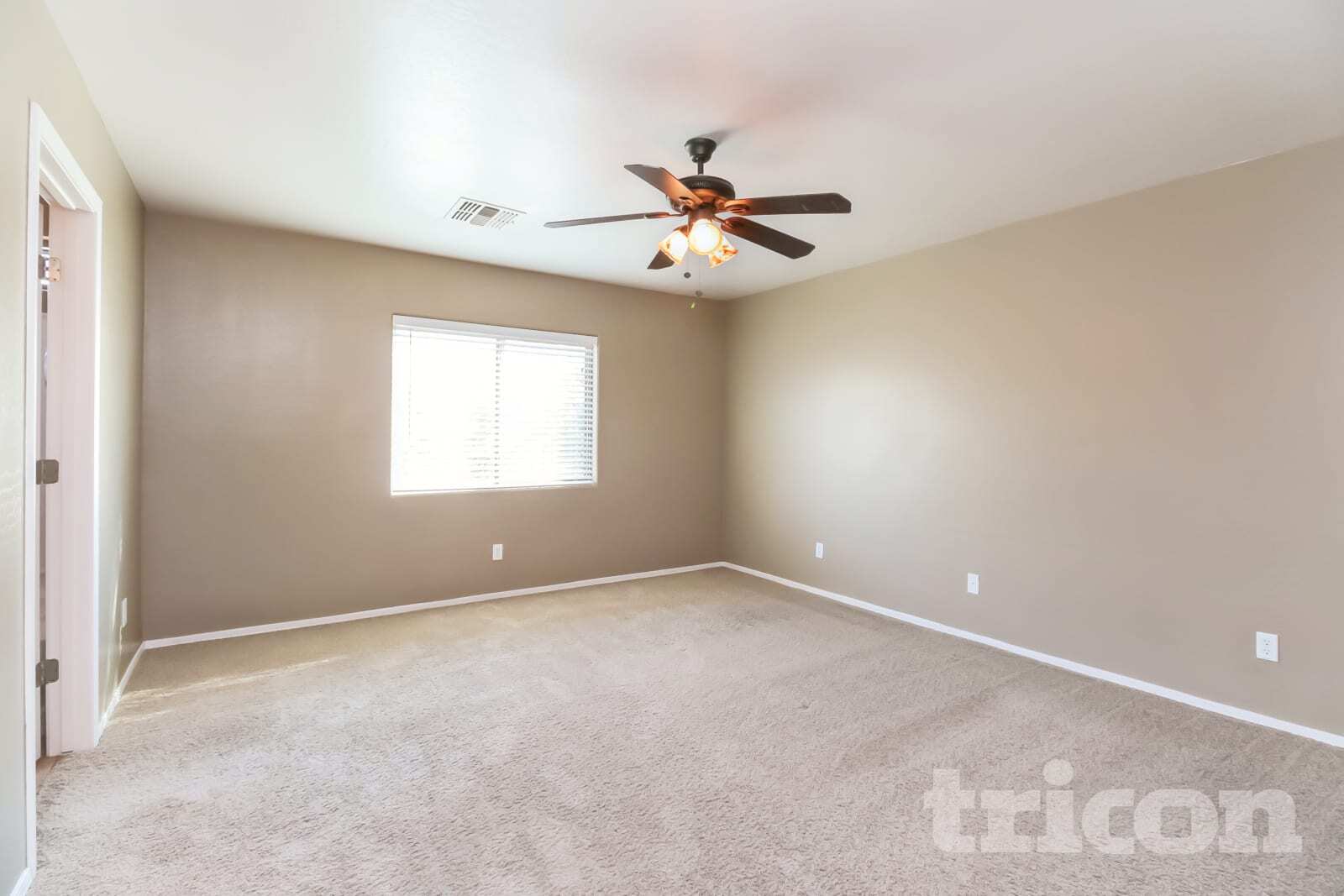 Building Photo - 19101 N Meghan Dr