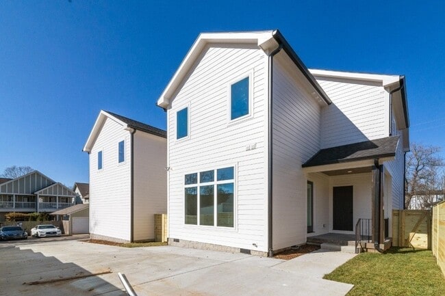 Building Photo - 1009 Garfield St