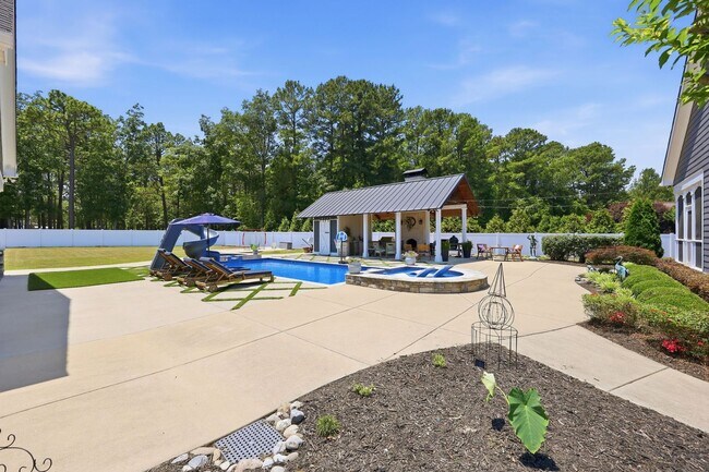 Building Photo - 3183 US-421