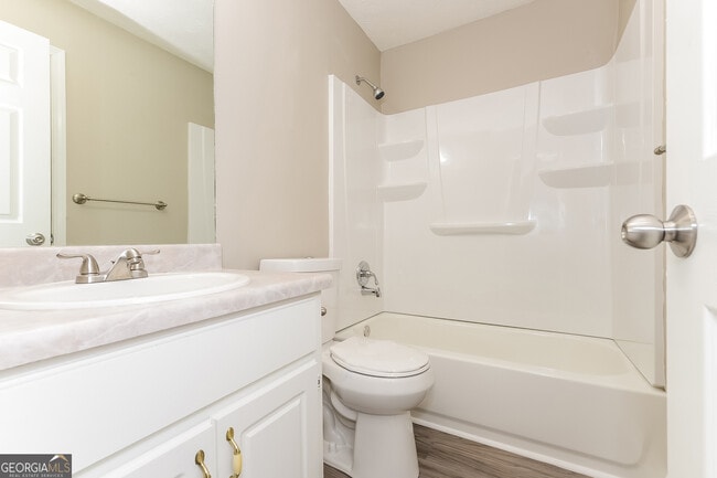 Building Photo - 45 Belmont Cove