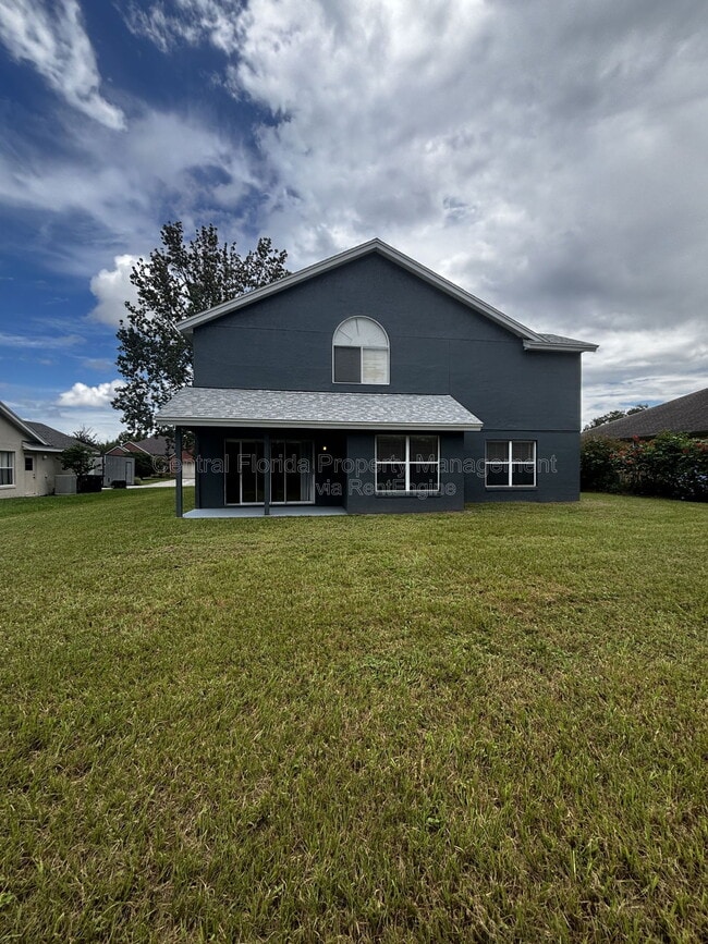 Building Photo - 2228 Albion Ave