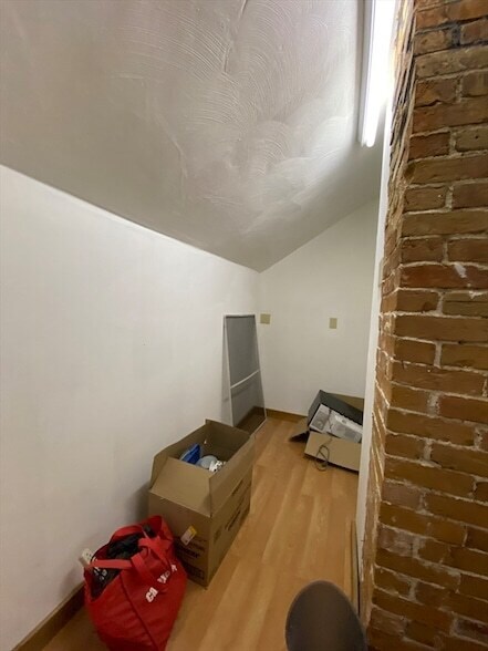 Building Photo - 39-41 Columbia Street Unit 5
