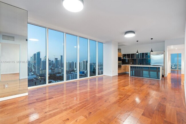 Building Photo - 2020 N Bayshore Dr
