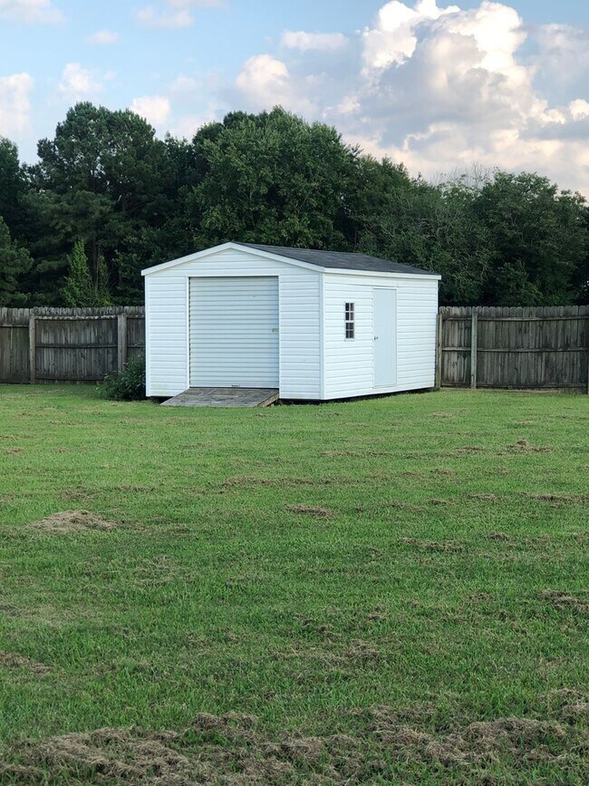 Building Photo - 3500 Van Slyke Rd