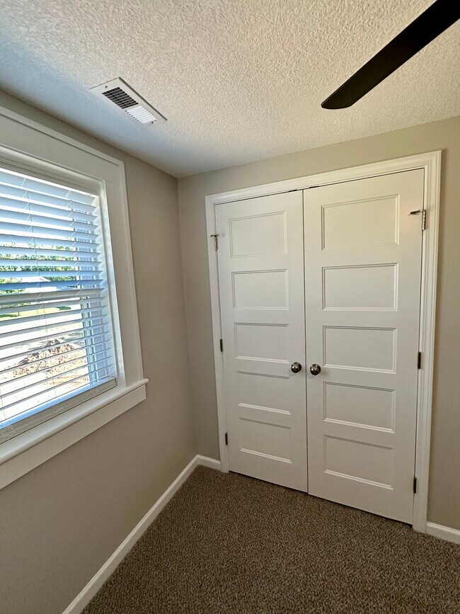 Double door closet - 2304 Belle Ave NE