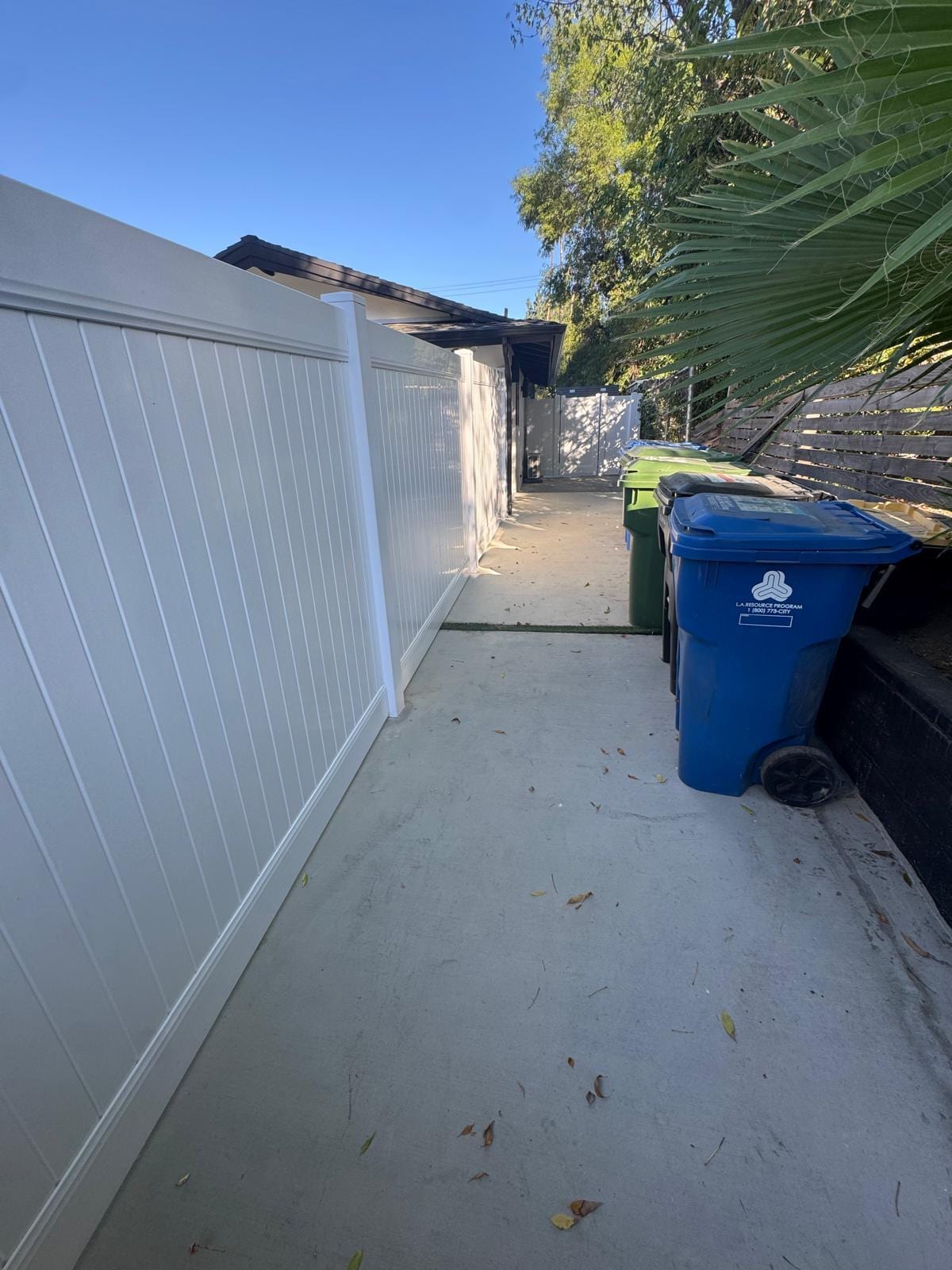 Building Photo - 5644 Oso Ave