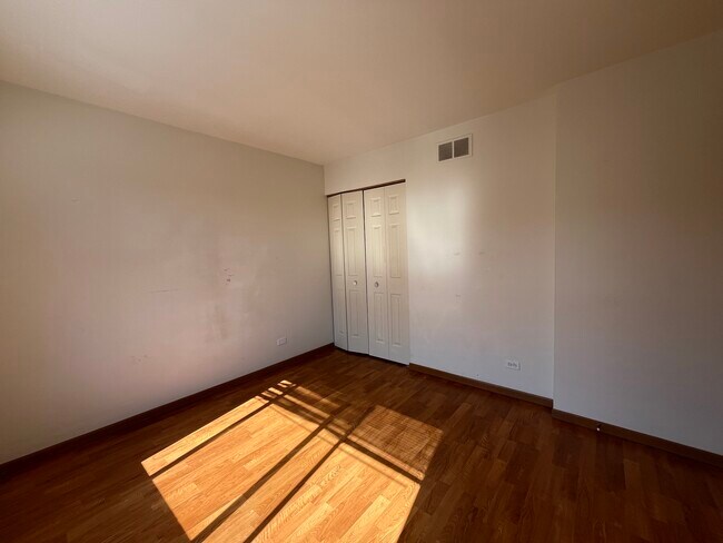 Building Photo - 1603 Superior Ct