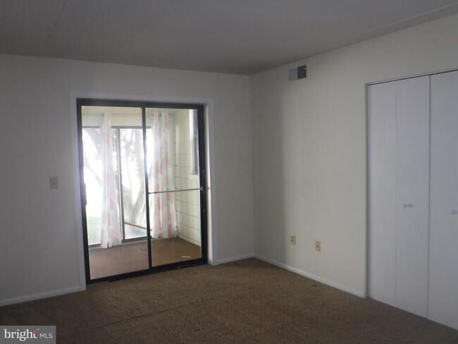 Primary Photo - 1302 Afton Ct