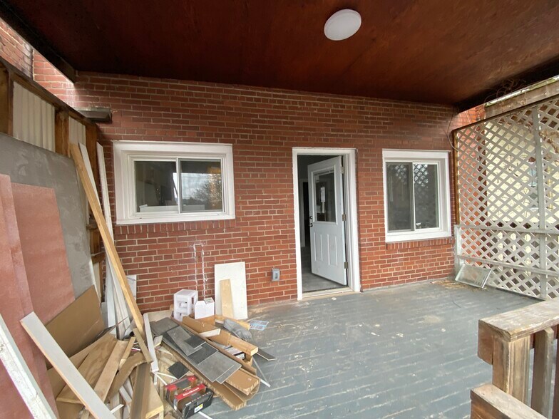 Building Photo - 316 Freeport Rd